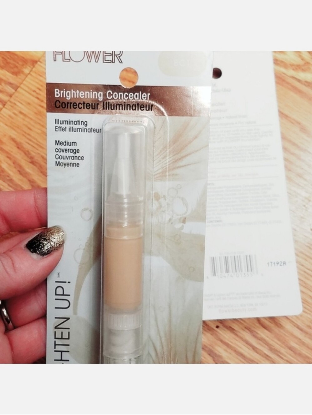 NWT FLOWER BEAUTY Lighten Up Brightening Concealer BC1!